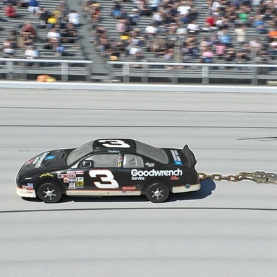 Vintage 2000 Dale Earnhardt NASCAR #3 Monte Carlo Flashlight Key Chain 1:32 - Image 1 of 4