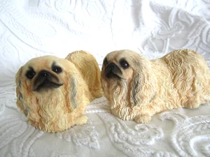 The Leonardo Collection , 2 x Pekingese Dog Figurines , Resin , Delightful , VGC - Picture 1 of 4