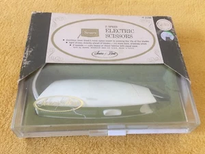 Sears 2-Speed Electric Scissors-1968- Case - Model 2199 Fabric - Picture 1 of 12