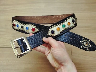 Cinturón con tachuelas tallado diseño vintage años 30 Western Rockabilly motociclista rock punk Foto 1 de 4