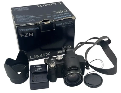 Digitalkamera Panasonic Lumix Kamera Bridgekamera DMC-FZ8 Schwarz - Bild 1 von 4