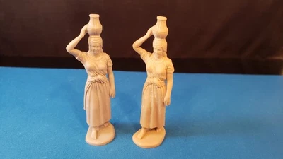 MARX BEN HUR Lote de 2 NIÑAS ESCLAVAS Juego Refundido Reedición Juguete Soldados de plástico Foto 1 de 4