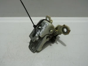 RENAULT CAPTUR 2013-17 PAR DE BISAGRAS PUERTA TRASERA DERECHA OFFSIDE S8486 - Imagen 1 de 7