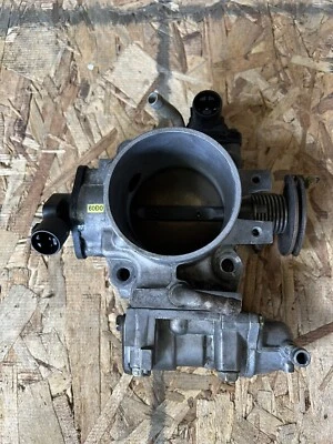 OEM 97-01 Honda Prelude Throttle Body H22A4 H22 H Series  - Image 1 of 4