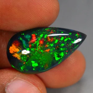 8.88Ct Very good 3D Harlequin Pattern Natural Welo Black Opal Gemstone - Picture 1 of 1