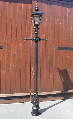 USED Ex-Display 2.2m Victorian Lamp Post Set - Image 1 of 4