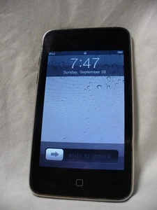 8GB Apple iPod (MC086LL) - Picture 1 of 7