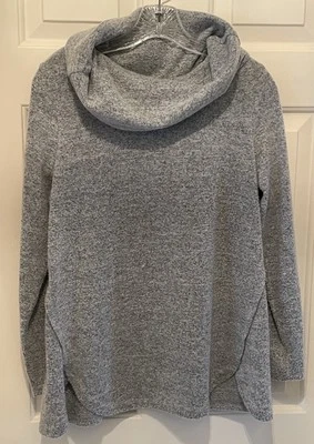 Suéter Top Gris Capucha Cuello Alto Manga Larga - Erika - Mujer’s Mediano Foto 1 de 4