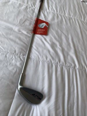 Wilson Juniors WJR Wedge Golf Club 33” Graphite Shaft For Apprx 60”- 63” Tall RH - Image 1 of 4