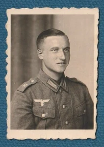 Uniformed German Soldier  Germany Military Man Card, vintage photo ! - Picture 1 of 2