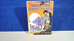 HARDY BOYS WHITE SPINE DJ WHILE THE CLOCK TICKED 1941A-14 PER CARPENTIERI - Picture 1 of 12