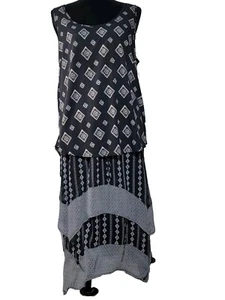 NWT Size L HANDKERCHIEF LONG PRINT 2 LAYER SKIRT W FREE MATCHING TANK TOP - Picture 1 of 10