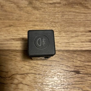 RANGE ROVER CLASSIC FOG LIGHT SWITCH BUTTON. A11 - Picture 1 of 4