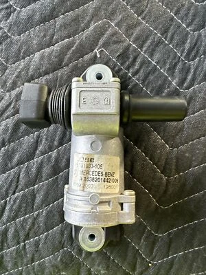 Mercedes ML320 ML500 ML350 1998-2005 pasajero cuarto trasero ventana ventilación motor Foto 1 de 4