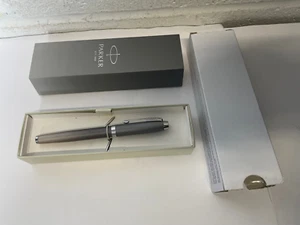 PARKER IM Writing Rituals Fountain Pen Grey Finish with Gradient - No Ink - Used - Picture 1 of 7