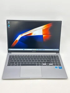 Samsung Galaxy Book 4 NP750XGK Intel(R) Core(TM) 7 150U 512GBSSD 16GB RAM Silver - Picture 1 of 10