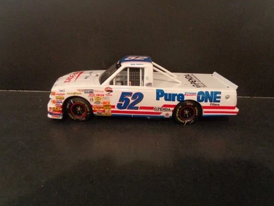 #52 Mike Wallace. Silverado. Nacar 1/24 diecast. - Image 1 of 4