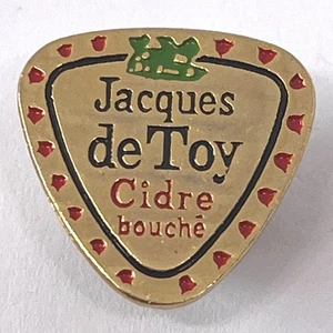 Jacques de Toy Cidre bouché Cider Promo Enamel Pin Badge Brewery Breweriana Bar - Picture 1 of 2