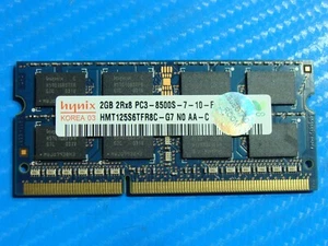 MacBook Pro A1278 Hynix 2GB PC3-8500S SO-DIMM Memory RAM HMT125S6TFR8C-G7 - Picture 1 of 2