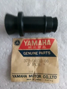 YAMAHA TX500 GEAR SHAFT RUBBER GAITOR NOS PART NO 371-18131-00 - Picture 1 of 2