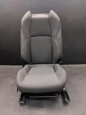 Asiento delantero izquierdo Toyota C-HR 2021 2018 2019 2020 2022 Foto 1 de 4