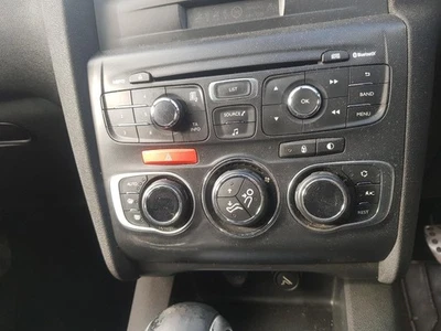 Citroen DS4 Mk1 10-18 Heater Radio Control Switch Panel 98040784XX  A73778 - Изображение 1 из 2