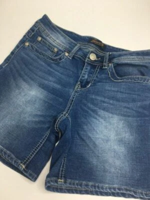 Pantalones cortos de mezclilla para mujer Seven7 •Talla 4 entrepierna 6” *USADOS EN EXCELENTE ESTADO Foto 1 de 4