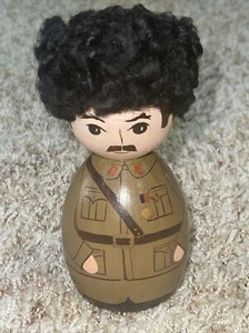 Vtg Wood Peg Police Military Man Doll Figurine Hand Painted Yildiz Izmir Turkey - Picture 1 of 9