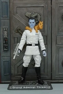 Star Wars Grand Admiral Thrawn 3.75" fig Legacy Comic Pack #9 Heir To The Empire - Picture 1 of 3