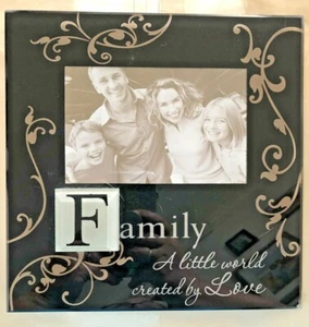 9x9” Black Glass “Family” Picture Frame Holds 4x6” Picture - NEW - Picture 1 of 3