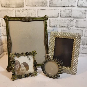 Lot Of 4 Metal and Jeweled Green and Silver Floral, Swan Picture Frames - Picture 1 of 16