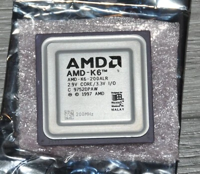 AMD 200mhz AMD-K6 200ALR CPU Super Socket 7 (2.9v core 3.3v) with Fan/Heatsink - Image 1 of 2