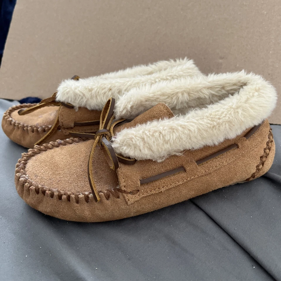 Zapatillas para mujer Minnetonka Cally estilo 4011, canela talla 5 Foto 1 de 4