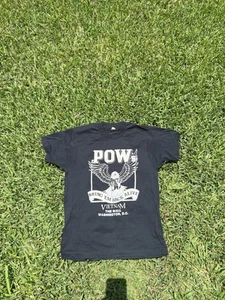 Vintage 80s 90s POW Prisoner Of War Tee USA Army Mens Med Eagle Vietnam - Picture 1 of 5