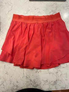 Falda Tenis Lululemon Talla 10 Coral Plisada - Imagen 1 de 4