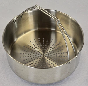 Farberware 8" Footed Steamer Strainer 18/8 Stainless Steel Model 828 - Picture 1 of 8
