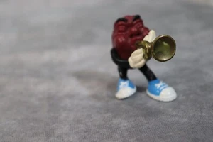 Vintage 1988 California Raisins Figure Trumpet Player PVC Applause - Picture 1 of 5