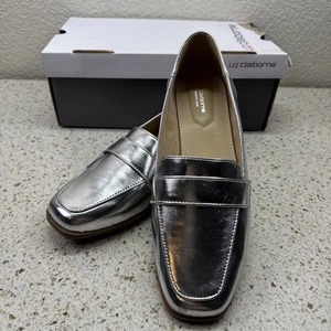 Liz Claiborne Damengröße 9,5 M Jansey eckige Zehenpartie Halbschuhe silber Urlaub - Bild 1 von 8