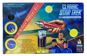 Classic Star Trek Dr. McCoy's Medical Kit von Playmates 1996 - Bild 1 von 9