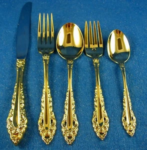 Community/Oneida: "Golden Royal Grandeur" 68 Piece Svc for 12 - Picture 1 of 3