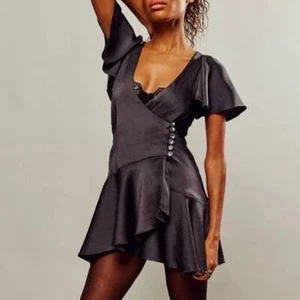 NUOVO Free People Scarlett mini abito nero manica corta, taglia XS - Foto 1 di 21