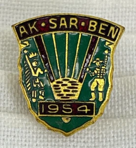 1954 Vintage Aksarben Ak-Sar-Ben Membership Lapel Pin Omaha Nebraska NE - Picture 1 of 3