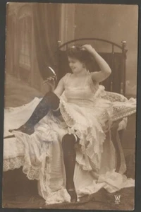 Real Photo Studio Sensual Beautiful Woman Semi Nude In Pose Size 5 1/4" x 3 1/4" - Picture 1 of 2