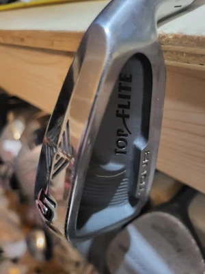 Club de Golf TOP FLITE TOUR TAMAÑO MEDIANO 5 HIERRO-ACERO R FLEX  Foto 1 de 4