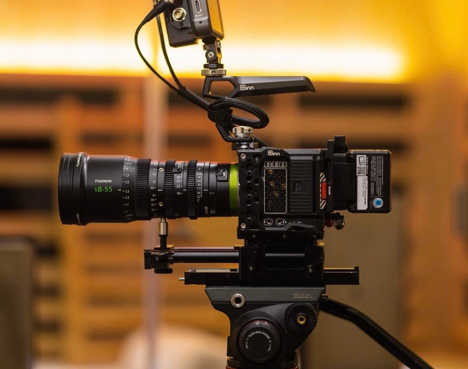 Lentes de cine Fujinon MK 18-55 y 50-135 mm T2,9 (montaje RF) con estuche Jason Foto 1 de 4