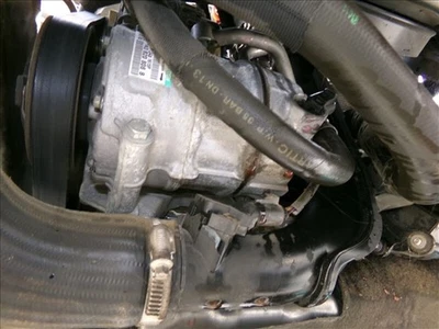 1K0820808B compresseur clim pour VOLKSWAGEN TIGUAN 2.0 TDI 2007-2011 2010 105581 Foto 1 de 4