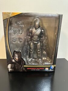 Armored Batman v Superman Dawn of Justice Medicom Collectable Action Figure USED