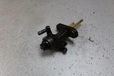 1978 Suzuki TS125 GAS TANK FUEL COCK PETCOCK SHUT OFF VALVE K12-2428 - Image 1 of 4