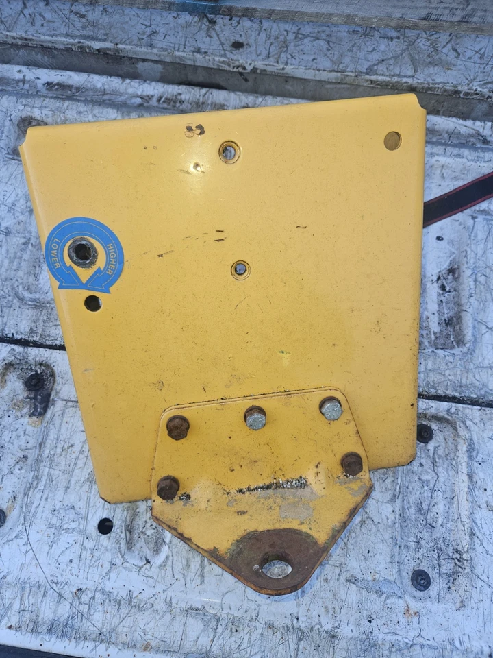 Cub Cadet 后挂板 782 682 982 1772 1572 1512 882 782d 1641 1440 1862... — 第 1/3 张图片