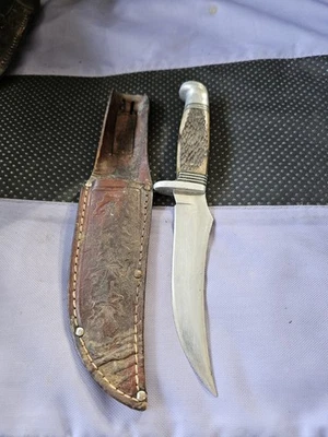 Vintage Western Fixed Blade Hunting Knife w/ Leather Sheath USA Made Pre Owned  - Image 1 of 4